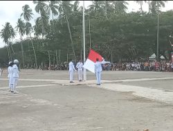 Tertip Penurunan Bendera Merah Putih Di Waisai 17 Agustus 2023 Pada Sore Hari