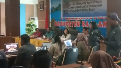 Sosialisasi Sistem informasi Pariwisata Raja Ampat Mulai Dibahas Dan Mantapkan,2023.